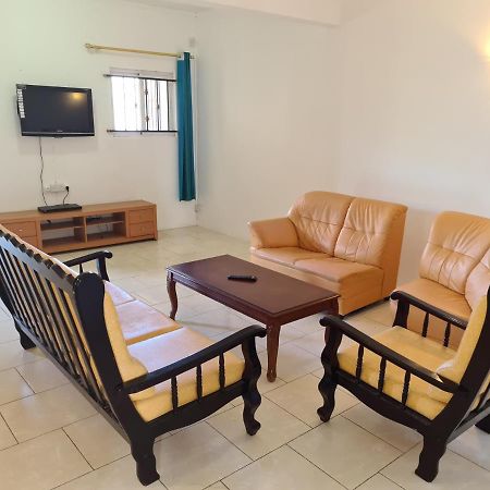 Oasis Tropical Aparthotel Pereybere Beach Exterior photo