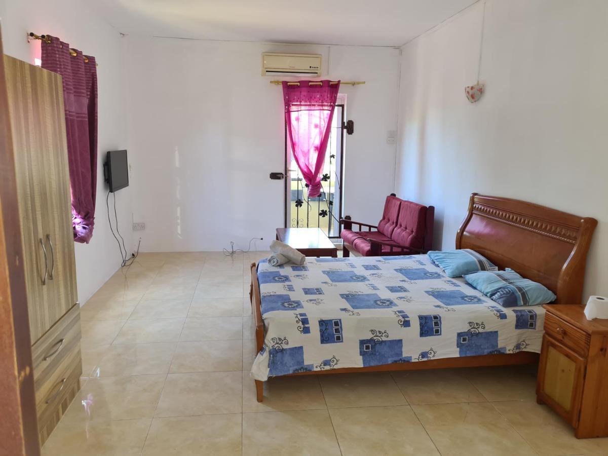 Oasis Tropical Aparthotel Pereybere Beach Exterior photo